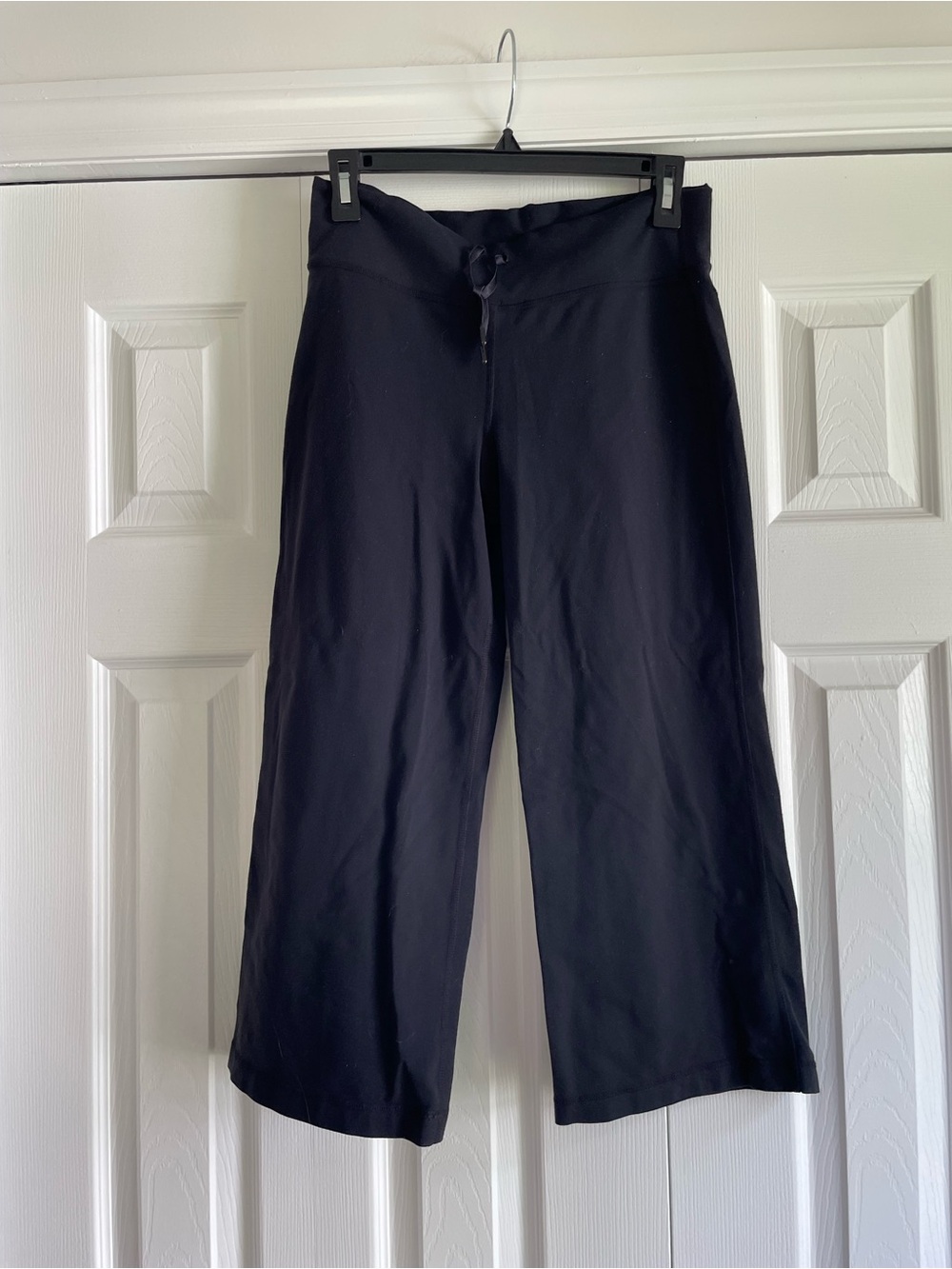 lululemon athletica Black Wide Leg Capris